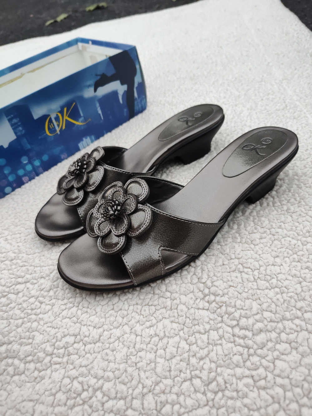 Metallic Black Floral Slide Sandals for Women